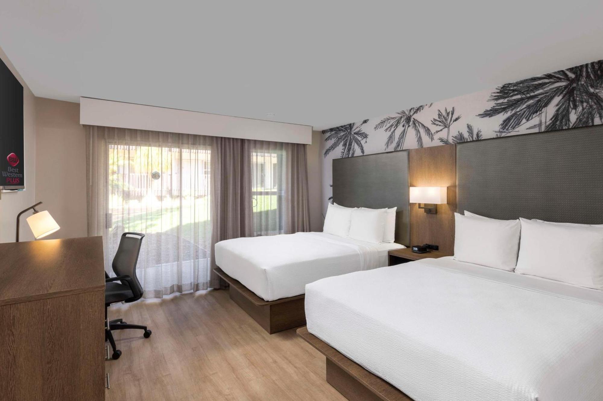 Best Western Plus Pepper Tree Inn Santa Barbara Esterno foto