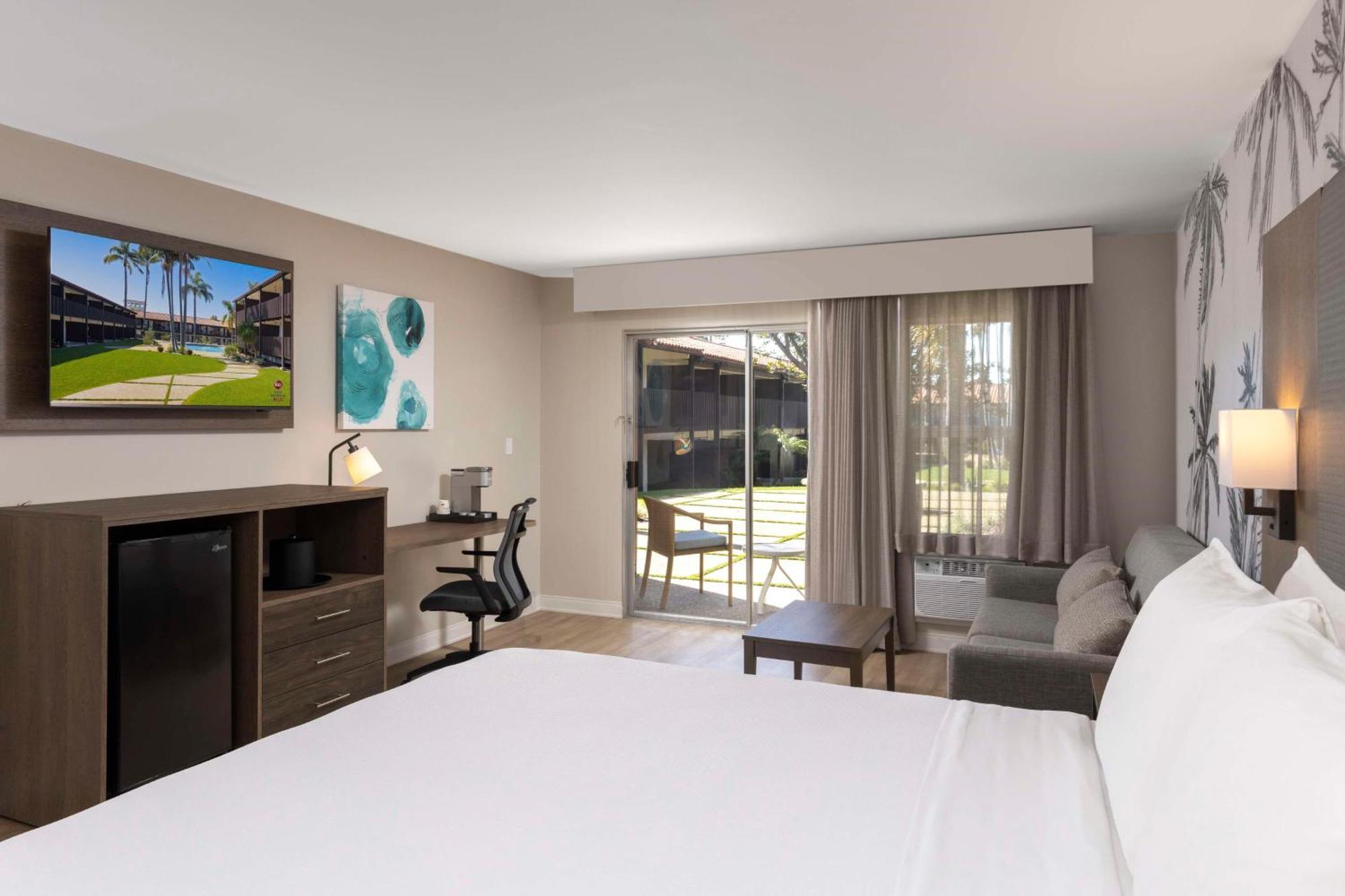 Best Western Plus Pepper Tree Inn Santa Barbara Esterno foto