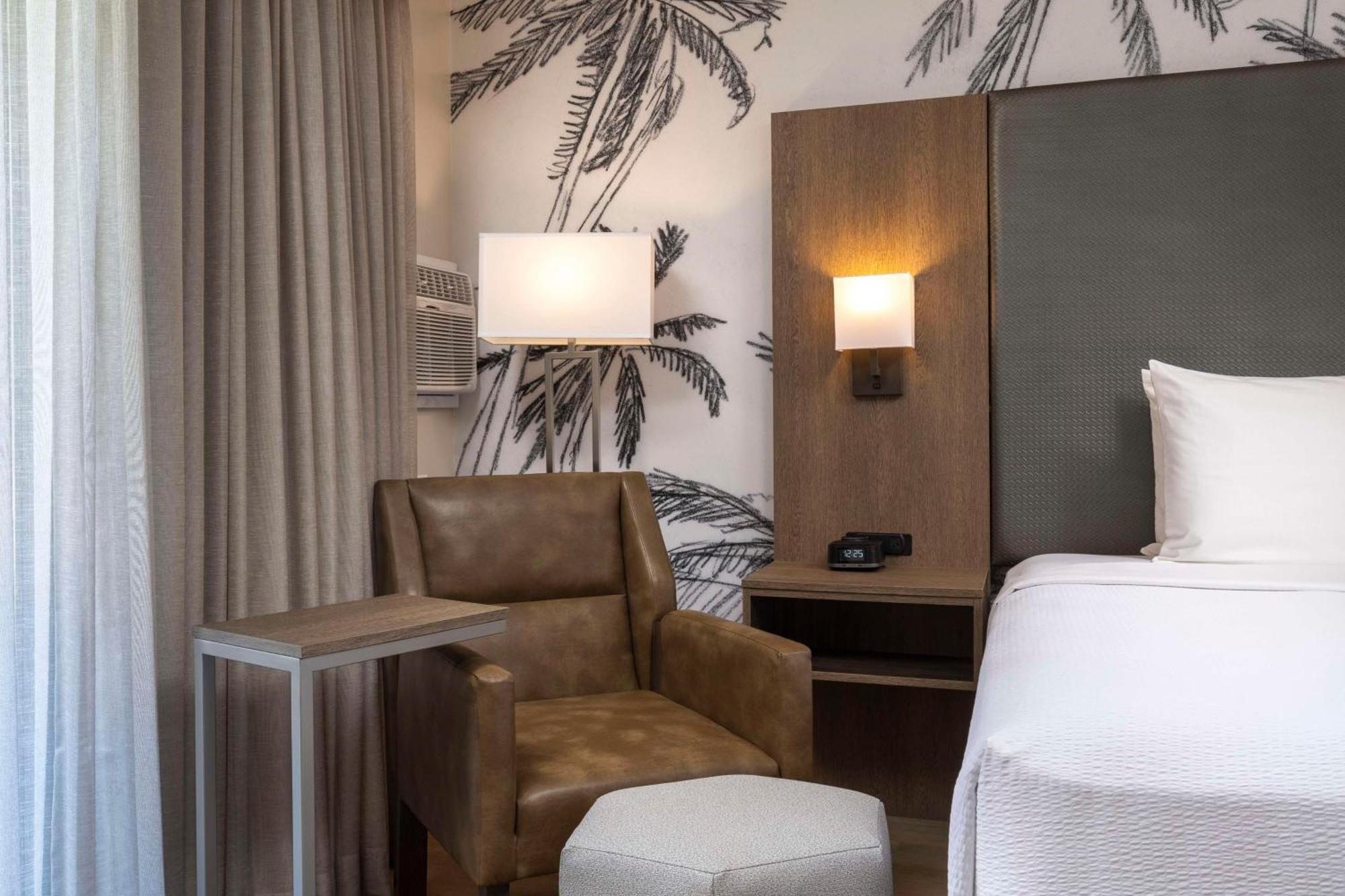 Best Western Plus Pepper Tree Inn Santa Barbara Esterno foto