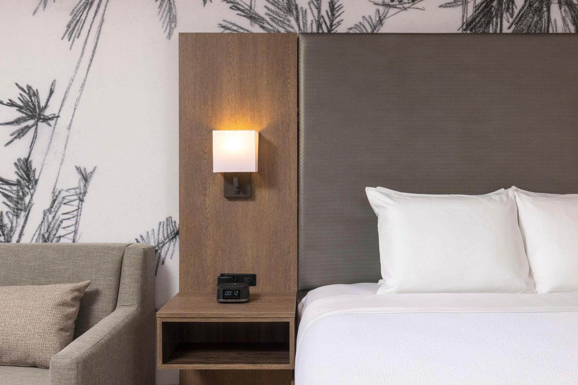 Best Western Plus Pepper Tree Inn Santa Barbara Esterno foto